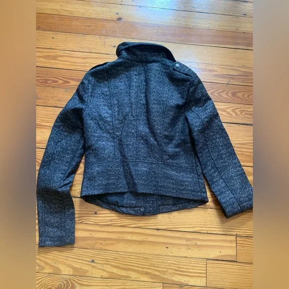 SALE! 24 hrs! Free People We The Free Moto Jacket Cheetah Print Size 2
Like New! - Picture 5 of 12